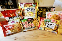【王者に輝くのは？】7種の冷凍チャーハン食べ比べた結果1位はコレでした