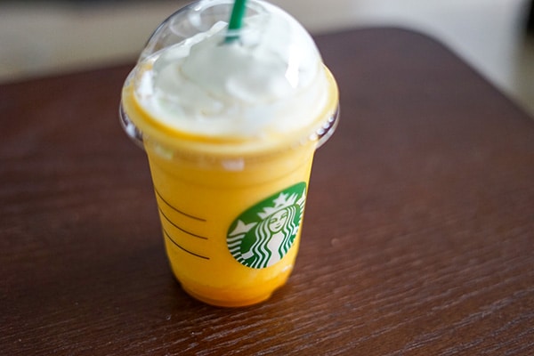 【スタバ・カスタマイズ】春だし桃フラペを飲みたい気分なの♪