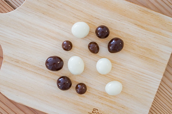 大玉チョコボールと定番チョコボール