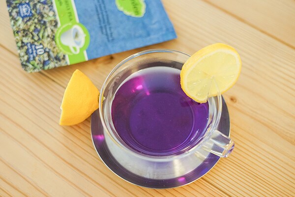 色が変わる！カルディのガーデンティーはフォトジェニックだった！