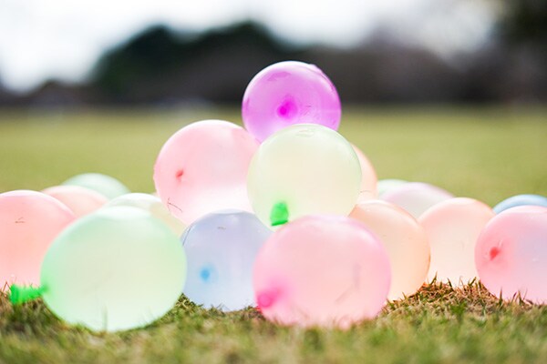 水風船を大量に作れるアレが3COINSにあったから作ってみた!