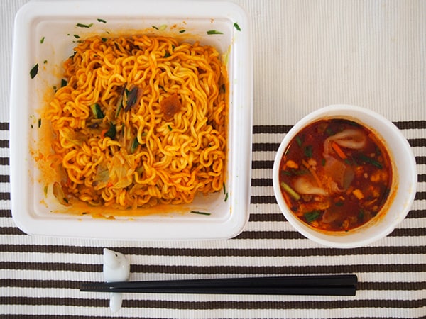 【ローソン限定】トナリ監修「辛激」シリーズがクセになる！