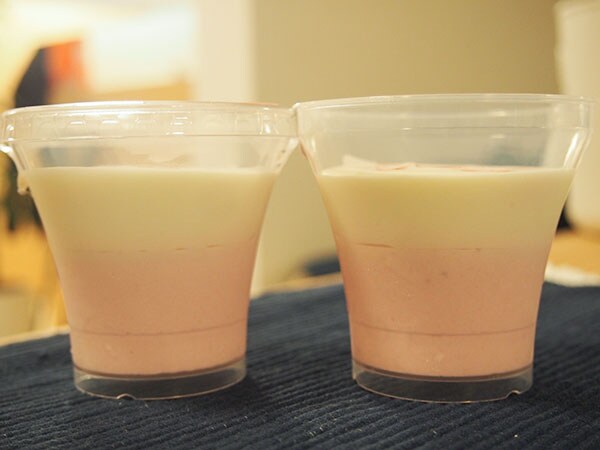 淡いピンクで春先取り! セブンの「苺のなめらかレアチーズ」で春気分♪