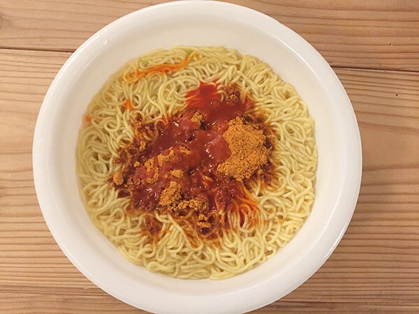 【新商品】日清焼きそばU.F.O「湯切りなし 大辛あんかけ風焼きそば」を食べてみた