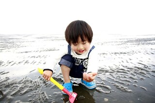 行くタイミングや持ち物は？　潮干狩り前に知りたい事前準備