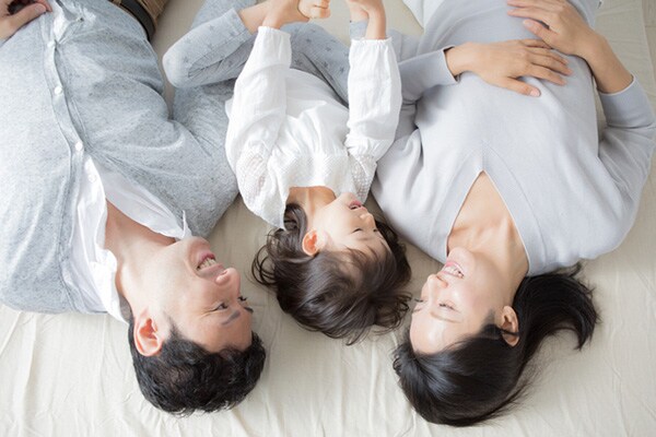 子どもが寝てくれない! 原因や対処方法は?