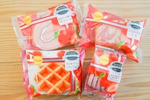 ファミマからイチゴフレーバーの焼き菓子4種が発売中！