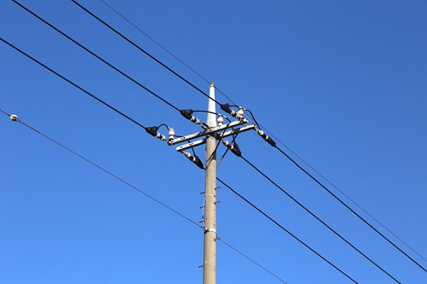 【ボール・凧・ラジコン】電線に引っかかったらどうする?