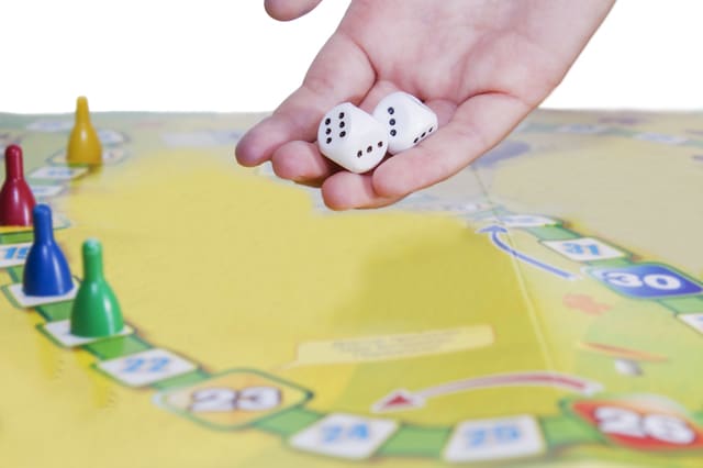 小学生以上の子どもにおすすめ!家族でハマりそうなボードゲーム