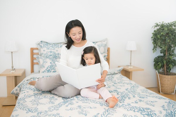 なかなか寝ついてくれない…そんな時に試したい“おやすみ絵本”3選