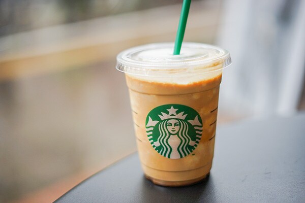ほどよい甘さで大人向け？ スタバの新作フラペチーノのお味は？