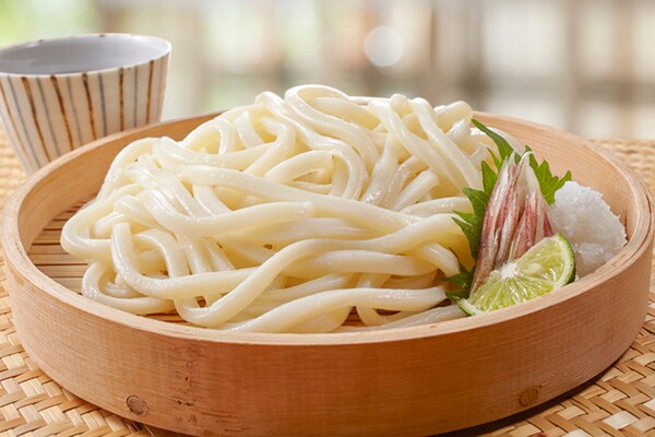 一杯で満足! ボリュームいっぱいのお手軽冷やしうどんレシピ3選