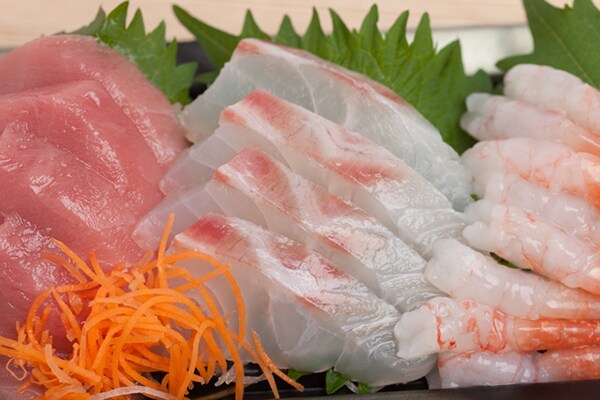 スーパーの刺身