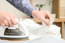 衣替え前に知っておきたい！　Yシャツのアイロンがけテクニック