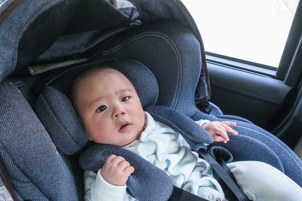 【法律では6歳までだけど】チャイルドシートはいつまで着用している?