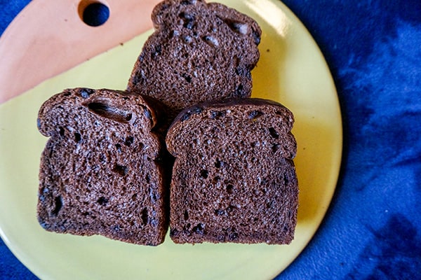 【もう食べた?】ヤマザキパンのチョコゴールドがコスパが良すぎる!