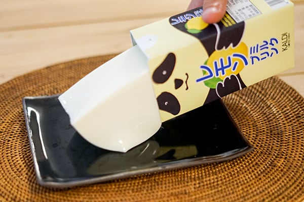 【カルディ】ぷるるん食感のレモンミルクプリンはまだ買える！