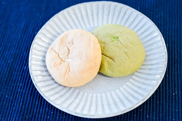 100円で買える！ ファミマの「ぷにほっぺ。」はもっちり美味