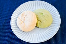 100円で買える！ ファミマの「ぷにほっぺ。」はもっちり美味