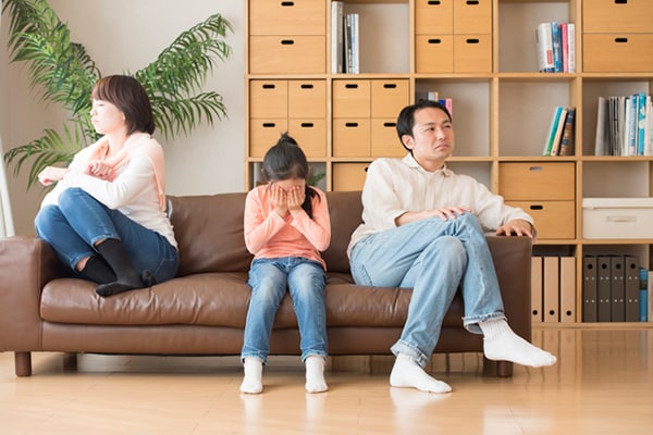子どもの前で夫婦喧嘩を避けるには○○が重要?