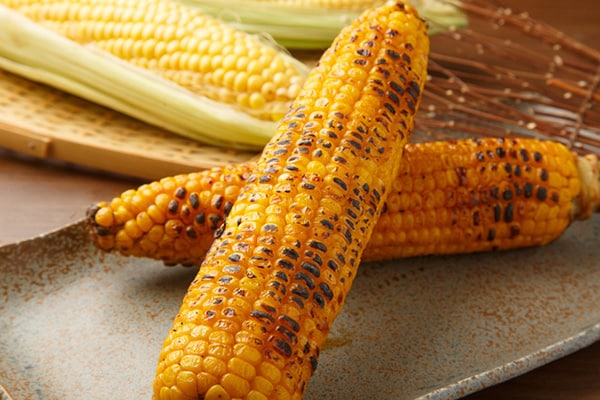 【ちょいテク】とうもろこしのおいしいゆで方と焼き方は?