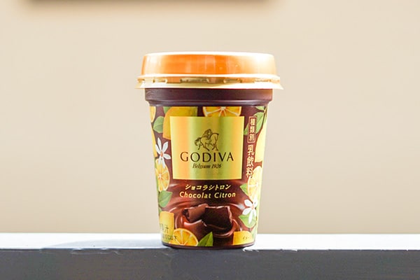 【コンビニ限定】濃厚だけど爽やか! ゴディバの新作ドリンクが超ウマい!