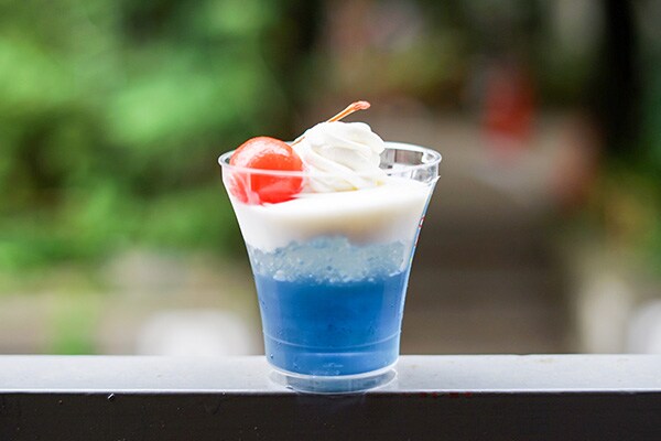 【2週間限定】見ためも涼やかなセブンの「まるでブルーハワイなゼリー」