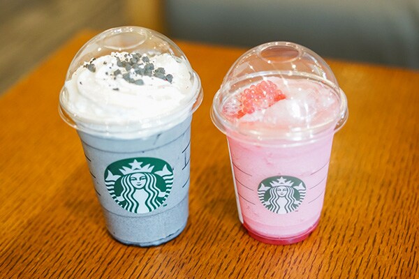 【スタバ】黒とピンクのドリンクの正体とは!?
