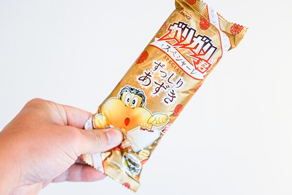 豆感がスゴイ！ ローソン限定・ガリガリ君ずっしりあずきが話題