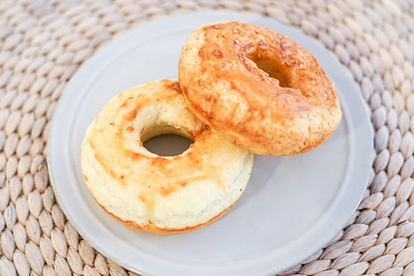 名古屋で人気「魔法のチョコパイリング」がコンビニで買える!?