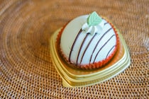 【セブン】初のチョコミント味のケーキ「チョコ＆ミンティケーキ」を食べてみた