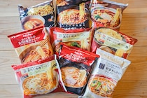 コンビニ3社の冷凍ラーメン9種を食べ比べた結果…○○が一強でした
