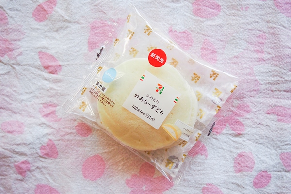 甘み&酸味が絶妙!セブン「ふわもちれあちーずどら」がクセになりそう!