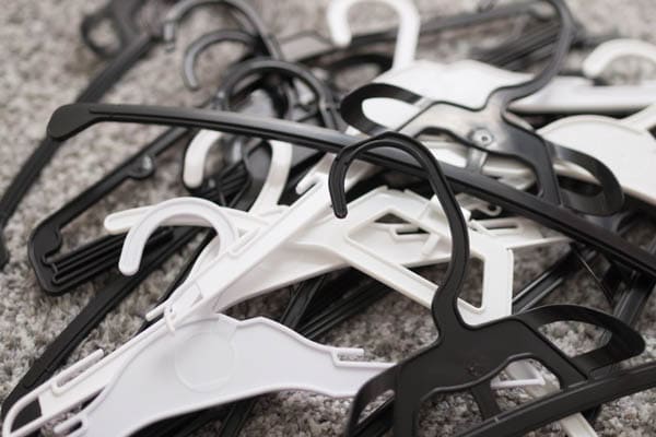 【捨てないで！】ハンガーの意外な活用法３選