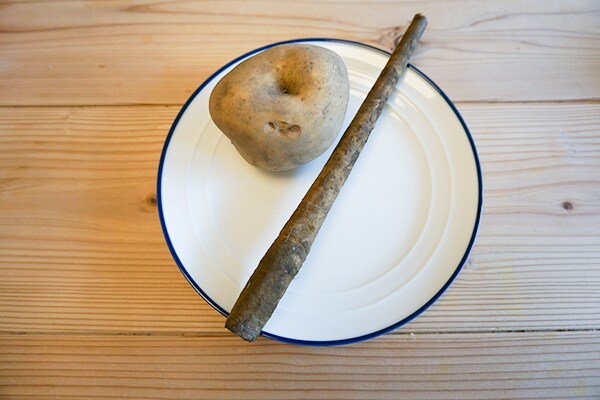 気持ち良いくらいに取れる! ダイソーの「ピーラーグローブ」