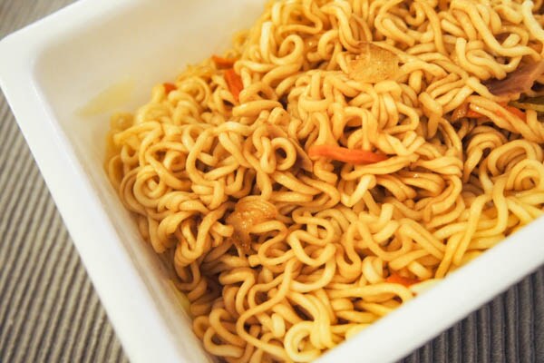 【要注意!】「ペヤング からしMAXソースやきそば」が“刺激的”すぎる!