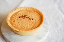 ローソンの「塩キャラメルタルト」は“しっとり＆ほろほろ”なのです