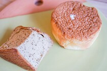 セブンとファミマから“ふわっふわ”のシフォンケーキが発売された！