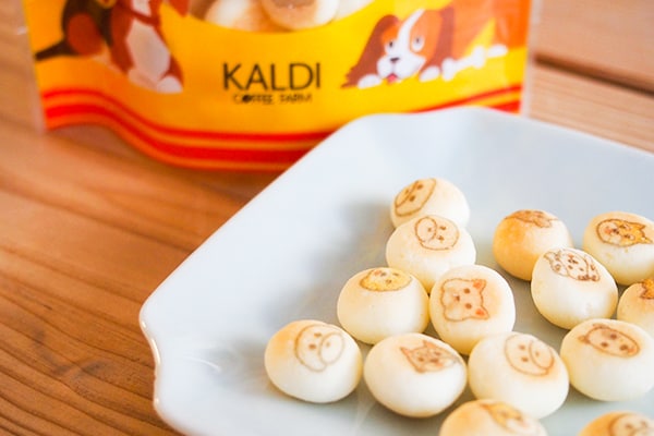 わんちゃん派はカルディへ急げ！「犬」モチーフのお菓子が続々登場！