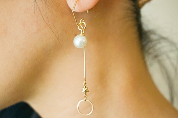 組み合わせるだけでOK！ダイソーのピアスをプチDIY