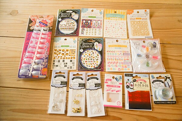 スキマ時間で自分好みに♪　「100均ネイルグッズ」が優秀すぎる！