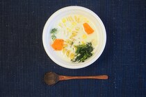 ひとりランチにピッタリ♪ファミマ「クリームシチュー」はボリューム満点