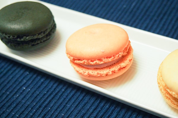 【小悪魔】ローソン「魅惑のアクマカロン」が“天使のおいしさ”でした