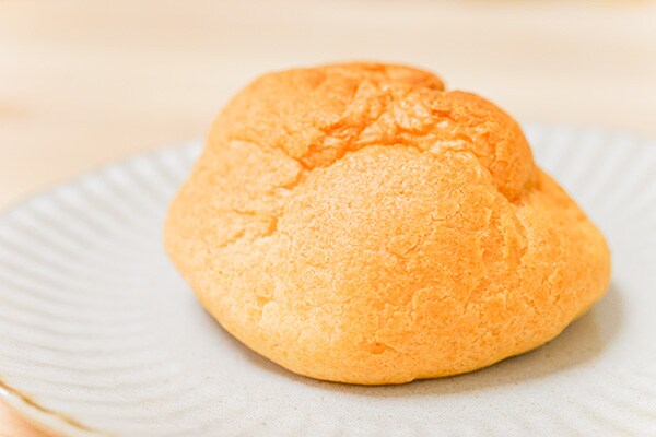 ローソン「濃厚たまごのカスタードシュークリーム」のこってり感がスゴイ