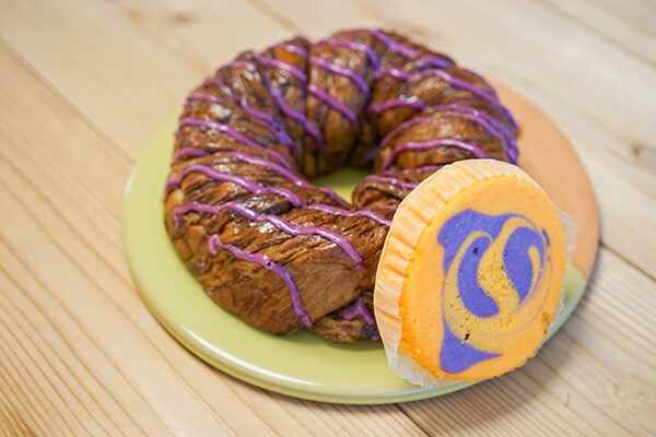 1個1200kcal! ファミマからモンスター級の菓子パン登場!