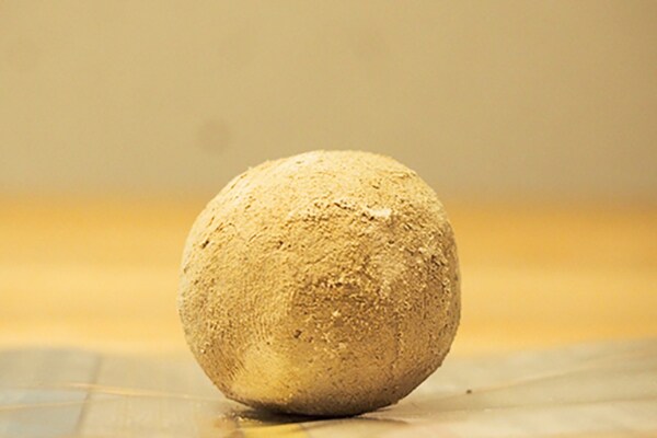 【セリア】100円おもちゃで20年以上ぶりに「どろだんご」作りに挑戦!