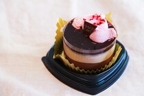 【第4のチョコ】ローソンの新作ルビーチョコスイーツを食べてみたら…