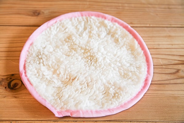 【大掃除】キャンドゥで買える「網戸掃除らくらくミトン」が超便利！