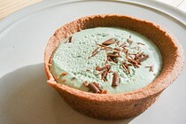 ローソン「チョコミントタルト」は爽やか&やわらか！