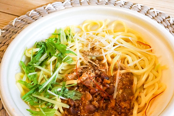 ほんのりピリ辛！　ローソンの汁なし担々麺は食べやすい辛さだった